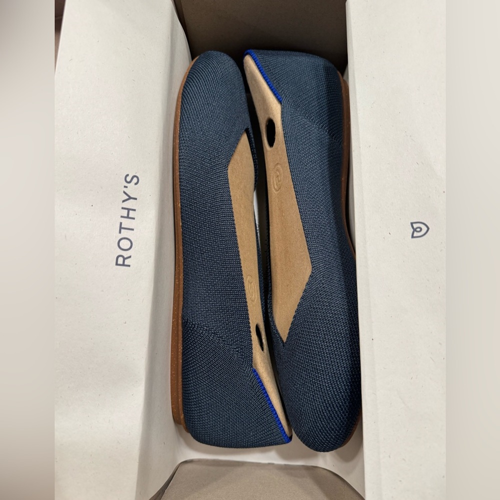Rothy’s ’The Flat’ size 9. Brand new in box.